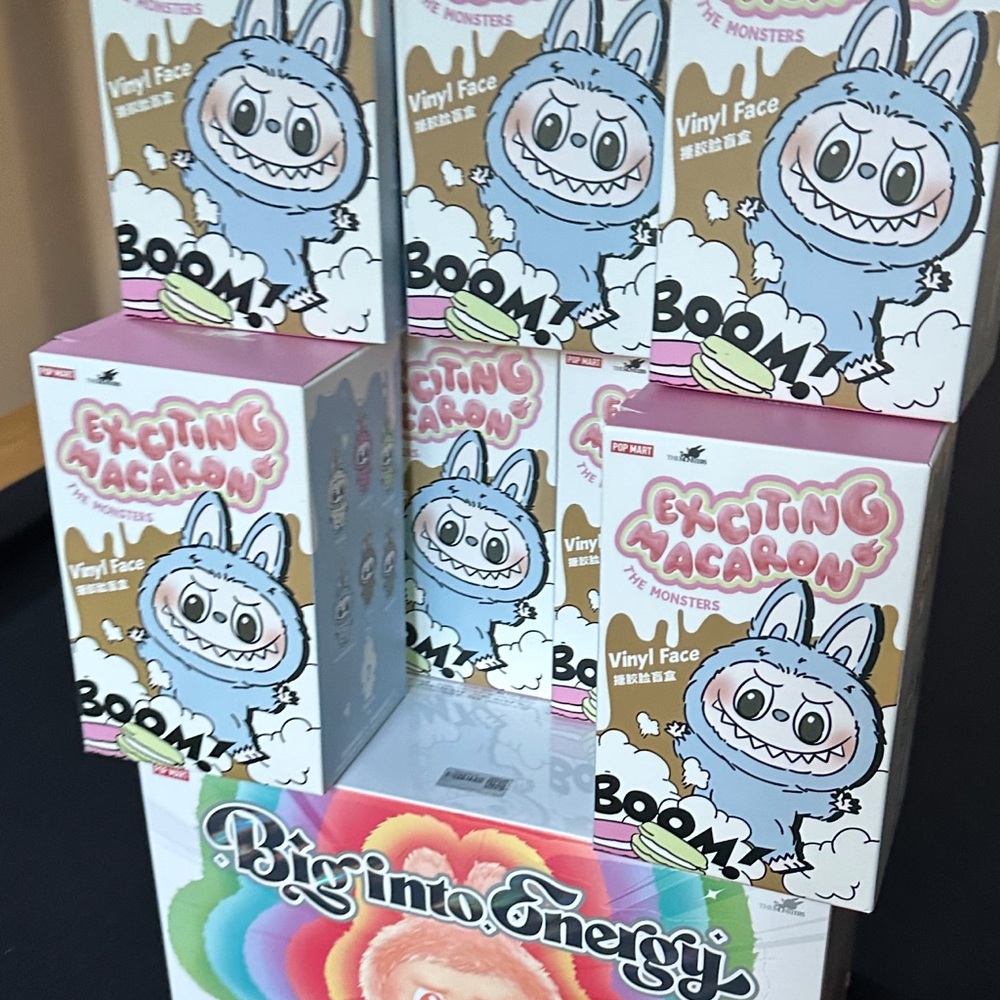 Exciting Macaron Vinyl Face Monsters